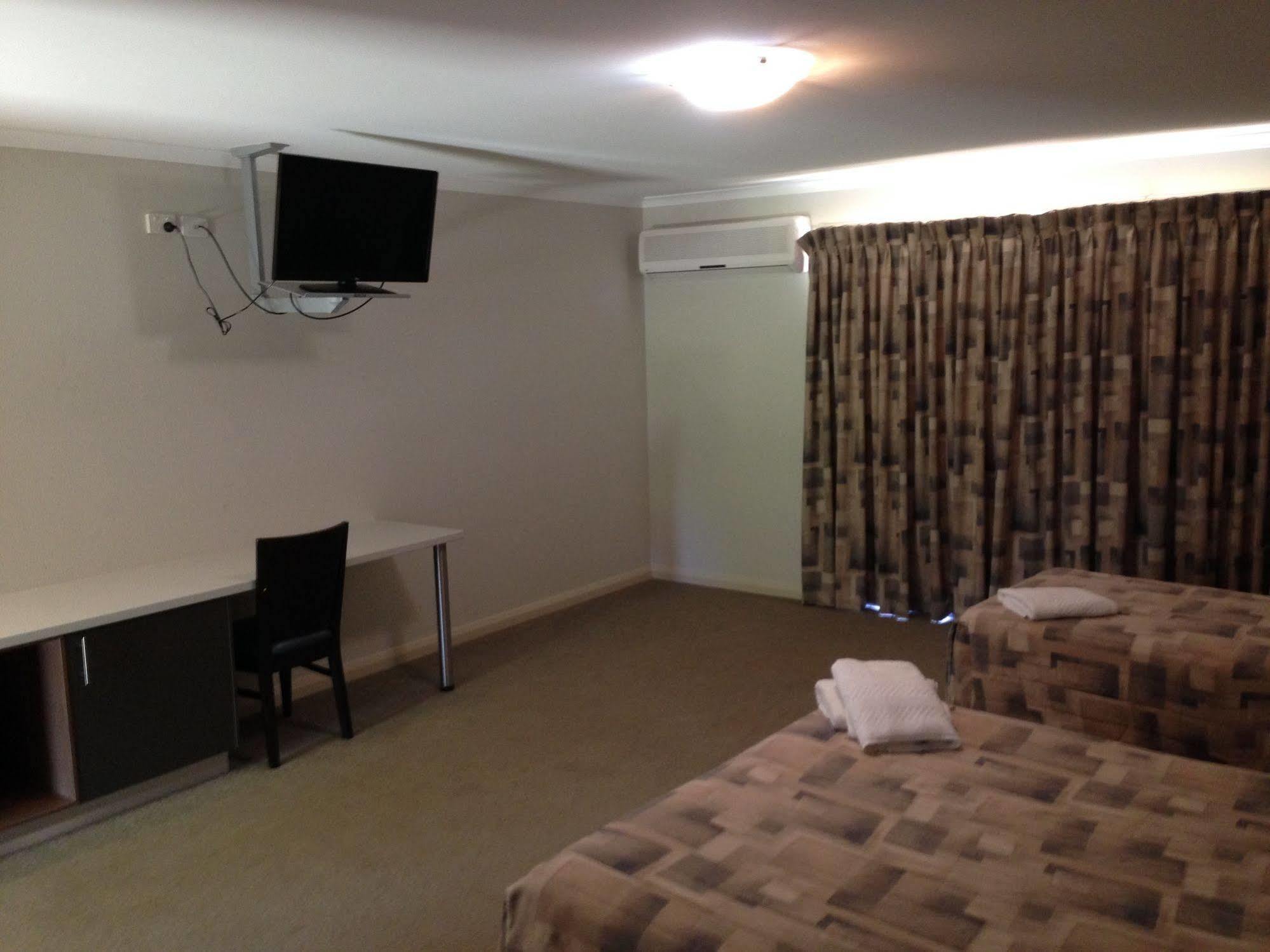 Coro Club Motel Griffith Esterno foto