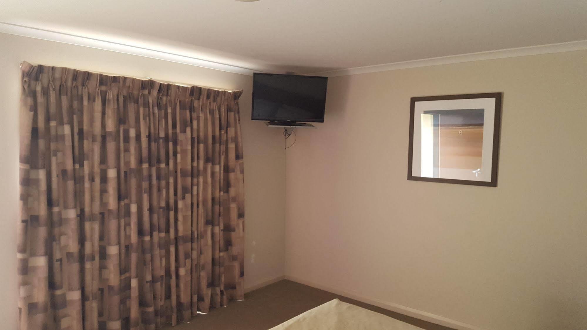 Coro Club Motel Griffith Esterno foto